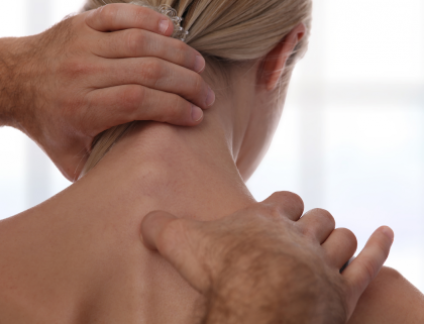 Les douleurs au lever sont-elles traitables en Ostéopathie ?